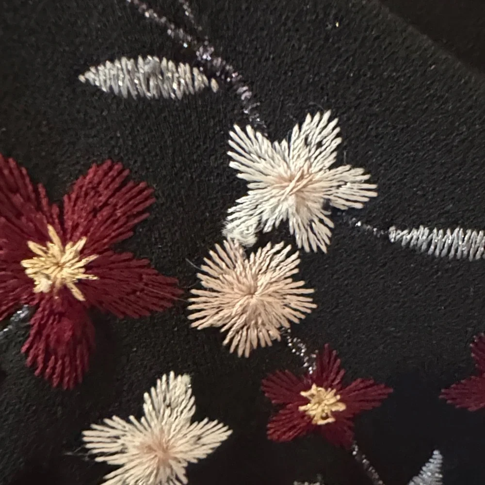 Calvin Klein - Picture 11 of 12